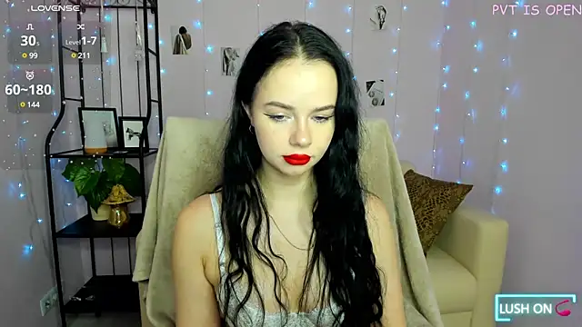 Snapshot of Lori__Hell chatting on 03.11.25 Lori Hell online show from 03.11.25