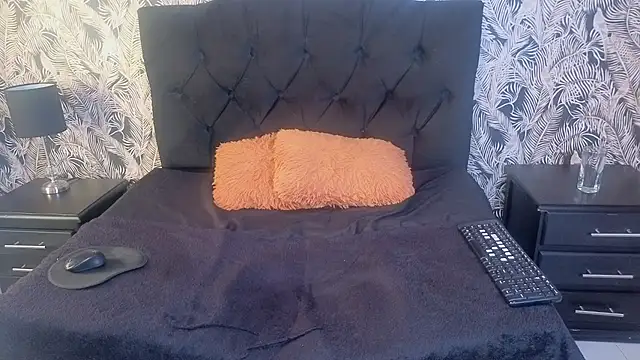 Agata-Moon online show from 03.25.26