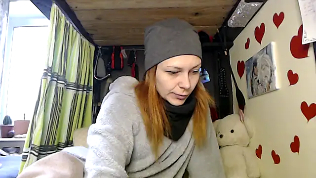 Snapshot of HarleyQuinn_69 chatting on 10.17.25 HarleyQuinn 69 online show from 10.17.25