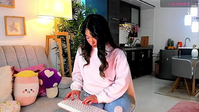 Snapshot of Issa_cooper chatting on 10.10.25 Issa cooper online show from 10.10.25