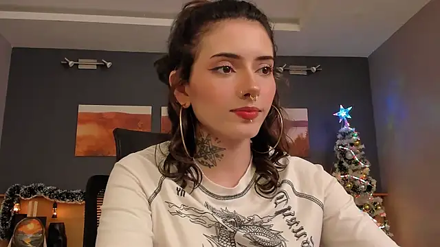 Snapshot of LiliJones_ chatting on 12.04.24 LiliJones online show from 12.04.24