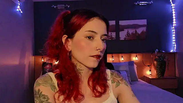 Snapshot of LiliJones_ chatting on 01.07.25 LiliJones online show from 01.07.25