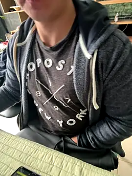 Snapshot of 97banana chatting on 10.29.25 97banana online show from 10.29.25