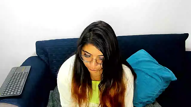 Luna Dumont online show from 02.17.25