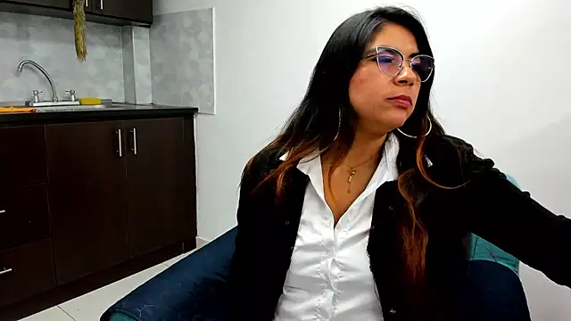 Luna Dumont online show from 02.20.25