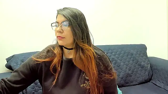 Luna Dumont online show from 02.28.25