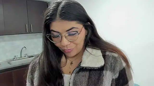 Luna Dumont online show from 09.12.25