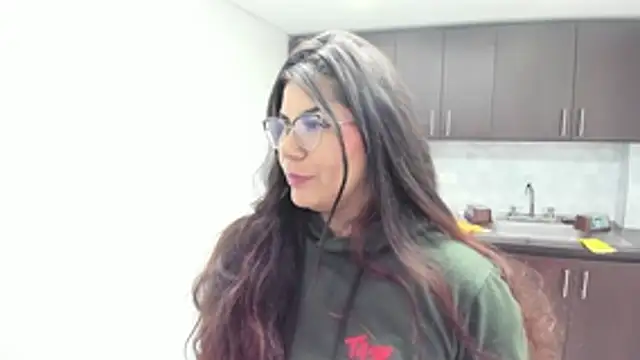 Luna Dumont online show from 10.14.25