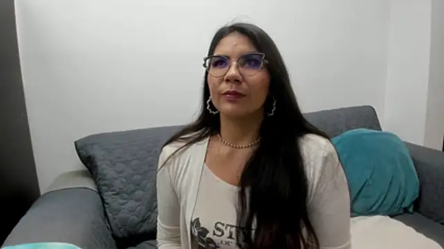 Luna Dumont online show from 11.21.25