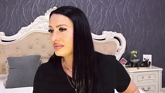 Snapshot of Lauren_Saint chatting on 04.25.26 Lauren Saint online show from 04.25.26