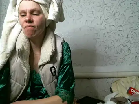 Julie Silver online show from 02.27.25
