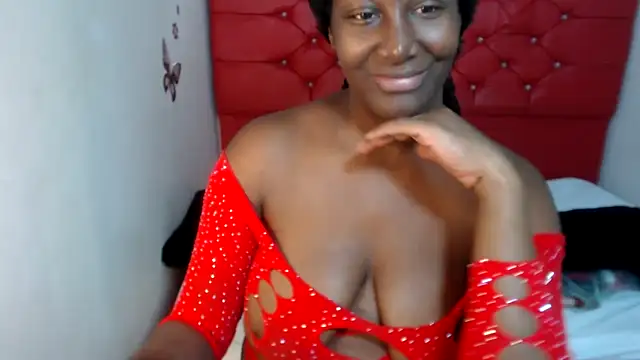 Snapshot of blackhotbody chatting on 02.06.25 blackhotbody online show from 02.06.25