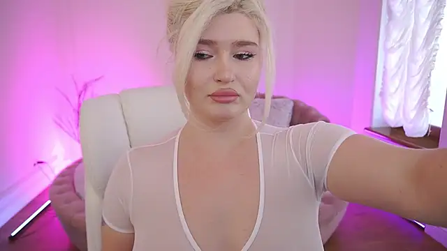 CocoSecretss online show from 12.15.25