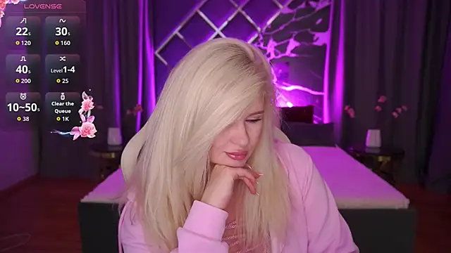 CocoSecretss online show from 04.08.26