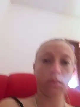 bialinda12 online show from 03.18.26