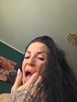 EmilyDiazofficial online show from 05.25.26