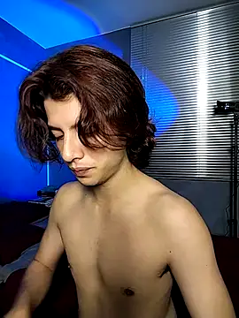 Snapshot of Allen_clark chatting on 12.21.25 Allen clark online show from 12.21.25