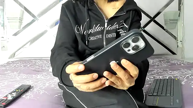 maybelline69 online show from 11.12.25