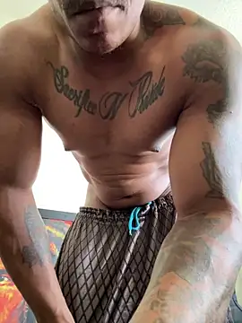 Snapshot of MidnightFlexxx chatting on 10.13.25 MidnightFlexxx online show from 10.13.25