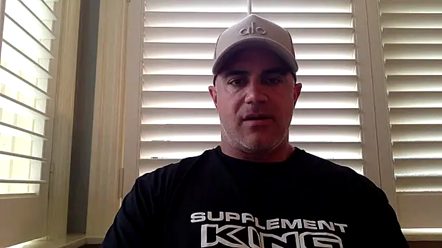 Snapshot of Bad_daddy21 chatting on 09.29.25 Bad daddy21 online show from 09.29.25