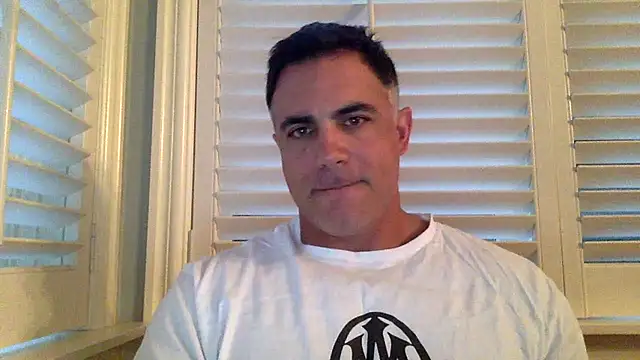 Snapshot of Bad_daddy21 chatting on 10.09.25 Bad daddy21 online show from 10.09.25