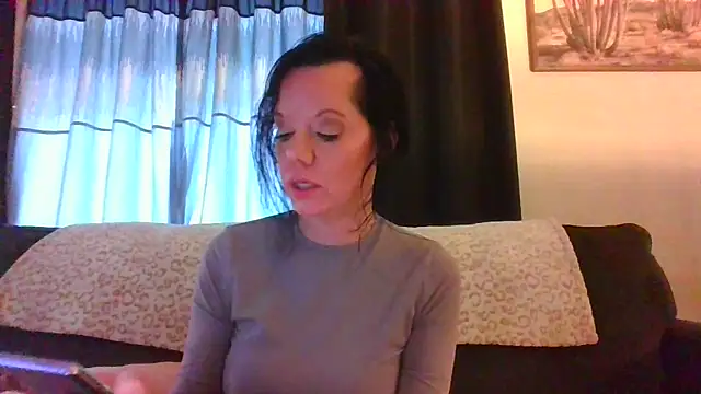 SidneyRaee online show from 01.30.25