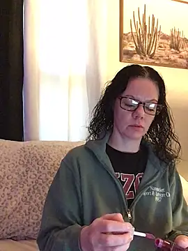 SidneyRaee online show from 09.08.25