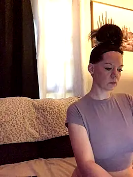 SidneyRaee online show from 09.11.25