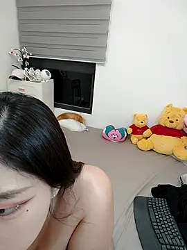 Snapshot of DandanBurgerking chatting on 10.14.25 DandanBurgerking online show from 10.14.25