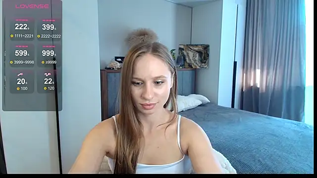 Snapshot of Mad1en chatting on 09.19.25 Mad1en online show from 09.19.25