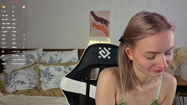 IdaValenti online show from 10.27.25