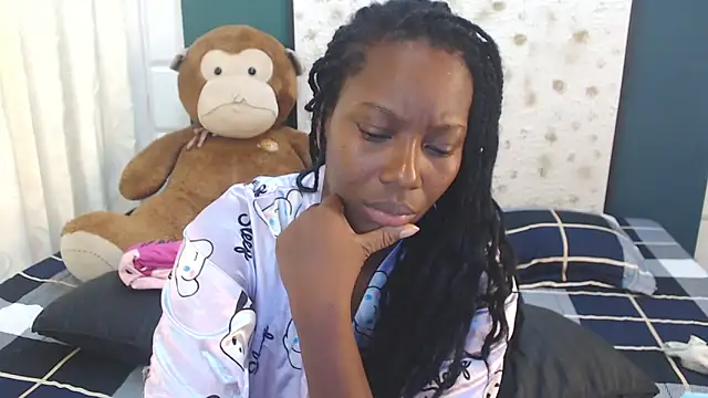 Snapshot of Sara_Marks chatting on 10.16.25 Sara Marks online show from 10.16.25