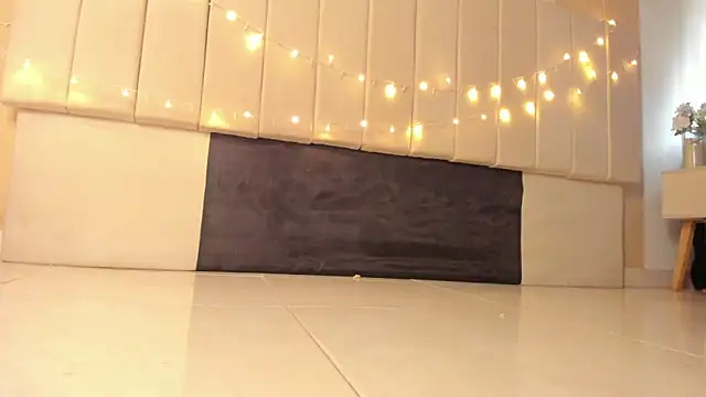  frida1 online show from 01.04.25