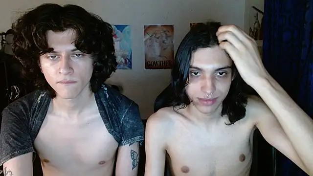 Snapshot of angelitofemboy chatting on 12.22.24 angelitofemboy online show from 12.22.24