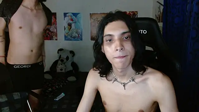 Snapshot of angelitofemboy chatting on 12.22.24 angelitofemboy online show from 12.22.24