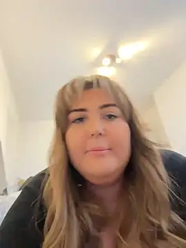 Snapshot of wilky95 chatting on 10.19.25 wilky95 online show from 10.19.25