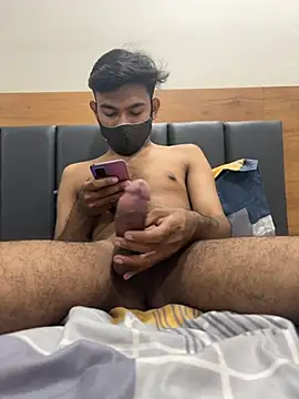 Snapshot of rajapo_1 chatting on 04.25.26 rajapo 1 online show from 04.25.26