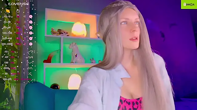 Snapshot of Flash_Summer chatting on 10.03.25 Flash Summer online show from 10.03.25