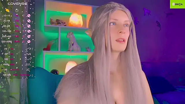 Snapshot of Flash_Summer chatting on 10.10.25 Flash Summer online show from 10.10.25