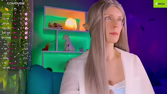 Snapshot of Flash_Summer chatting on 10.26.25 Flash Summer online show from 10.26.25