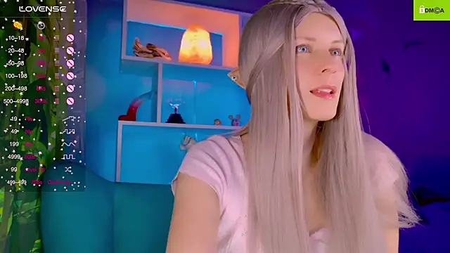 Snapshot of Flash_Summer chatting on 11.05.25 Flash Summer online show from 11.05.25