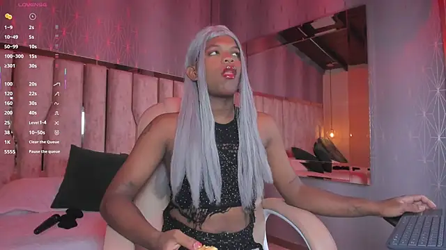 Snapshot of ari_monet chatting on 03.22.25 ari monet online show from 03.22.25