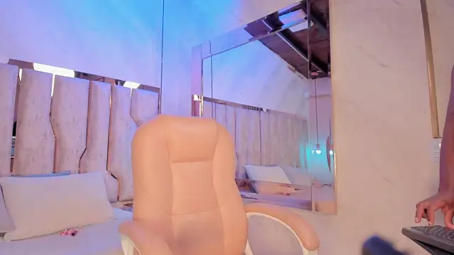 ari monet online show from 02.18.26