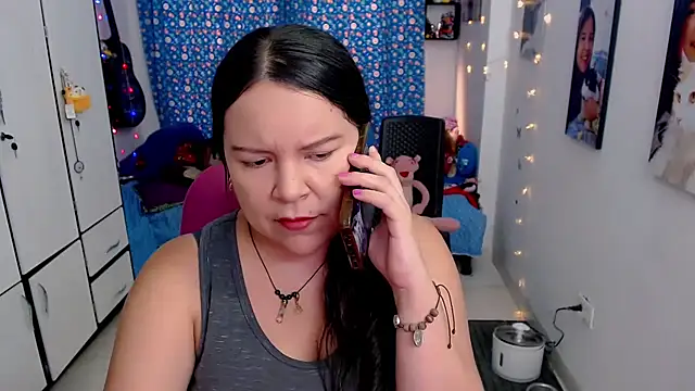 claryssa  online show from 09.15.25