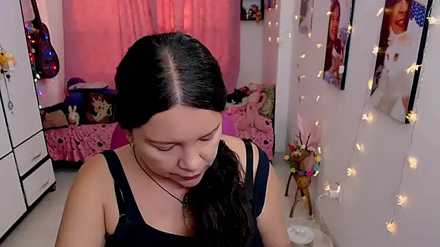 Snapshot of claryssa_ chatting on 05.04.26 claryssa online show from 05.04.26