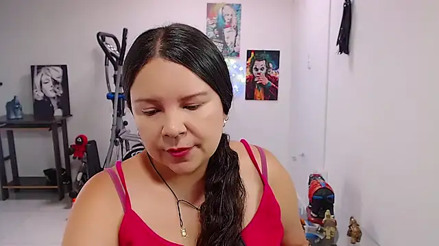 Snapshot of claryssa_ chatting on 05.25.26 claryssa online show from 05.25.26