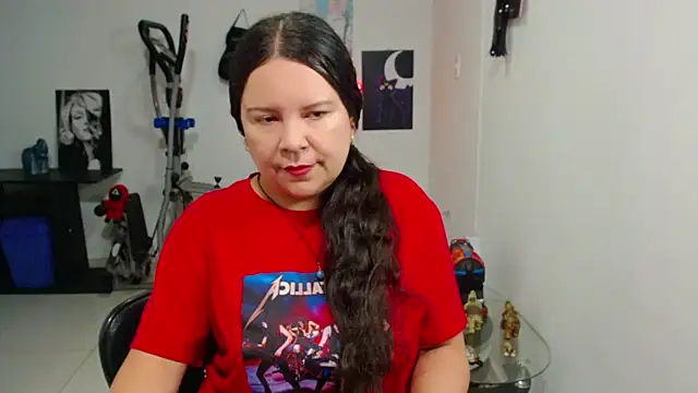Snapshot of claryssa_ chatting on 05.30.26 claryssa online show from 05.30.26