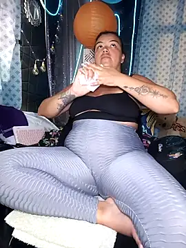 Snapshot of Horny_kaylee chatting on 10.26.25 Horny kaylee online show from 10.26.25