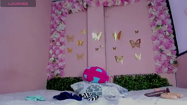 grandmother milf online show from 04.20.26