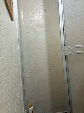 Snapshot of SheraHadee chatting on 09.28.25 SheraHadee online show from 09.28.25